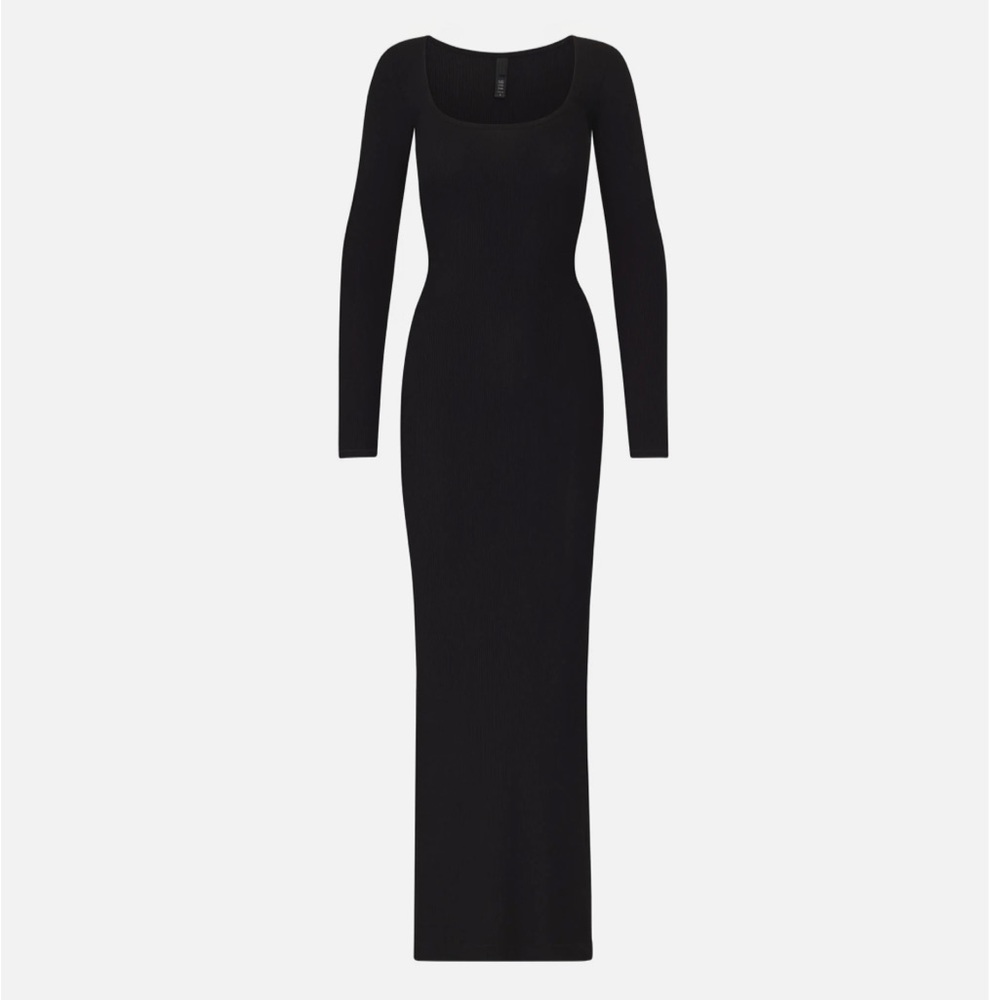 NWT SKIMS Body Long Sleeved long dress in Onyx size large.